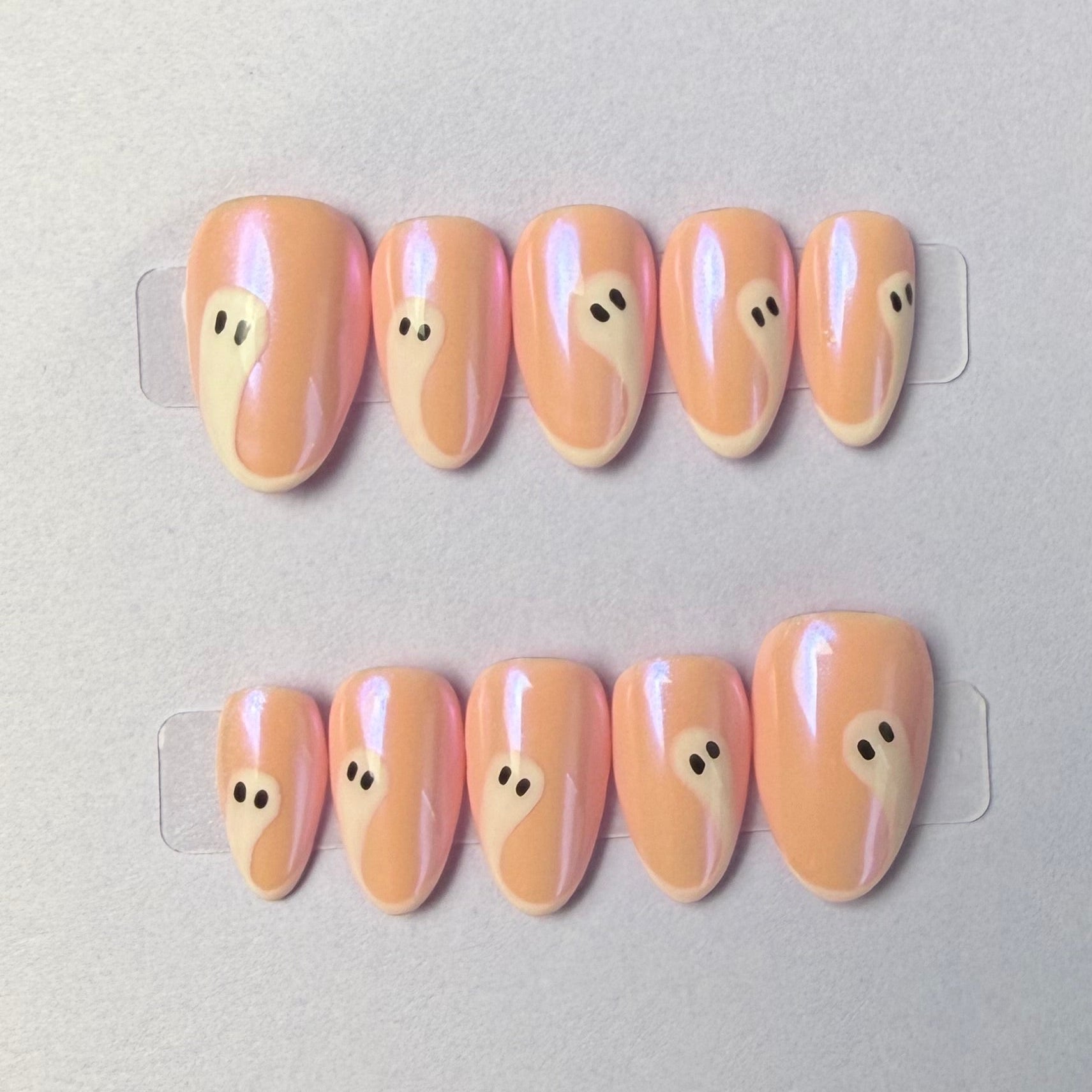 Chic Ghost Press on Nails
